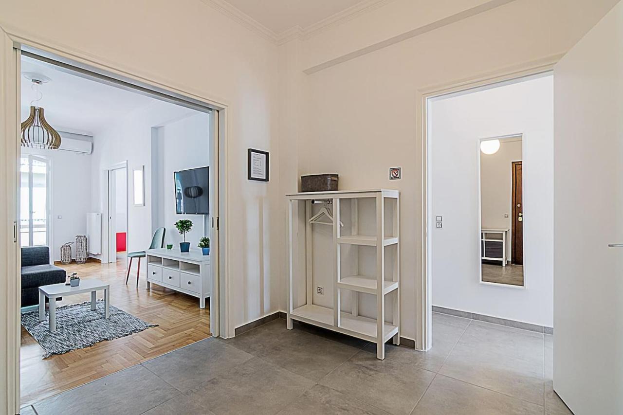 Spacious Two Bedroom Apartment In Central Location Athens Exterior photo